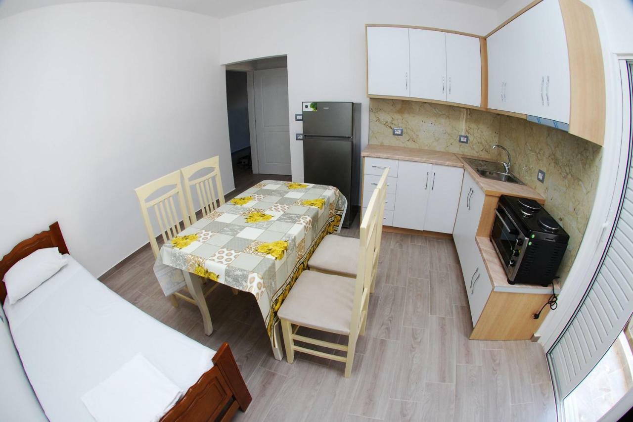 Rafail'S Apartment Sarandë 외부 사진