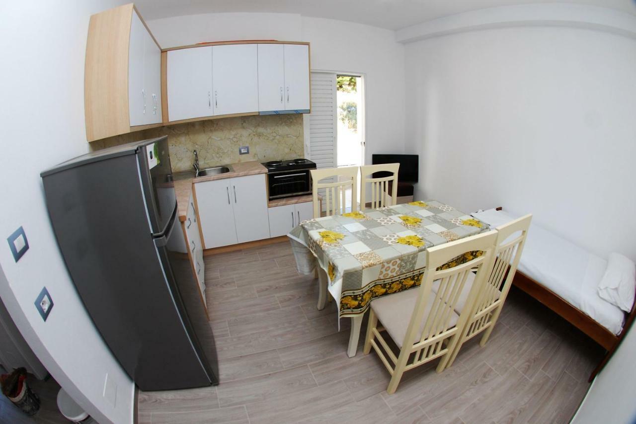 Rafail'S Apartment Sarandë 외부 사진